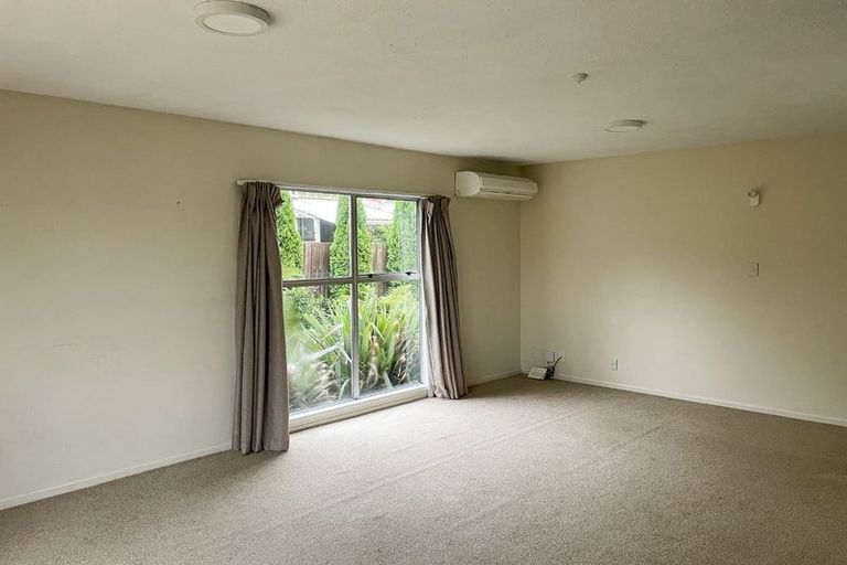 Photo of property in 38 Sayers Crescent, Ilam, Christchurch, 8041