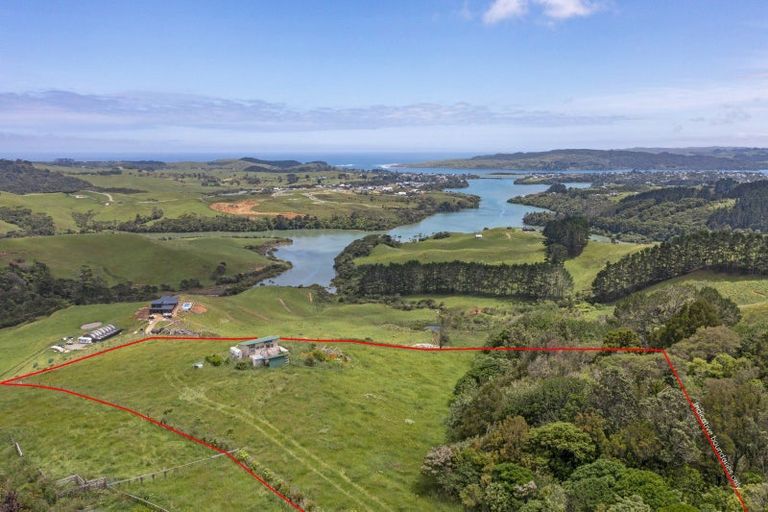 Photo of property in 132 Maungatawhiri Road, Raglan, 3295
