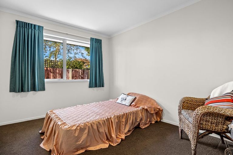 Photo of property in 61 Vivian Street, Burwood, Christchurch, 8083