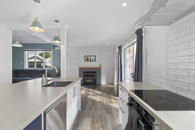 Photo of property in 37 Railway Road, Rangiora, 7400