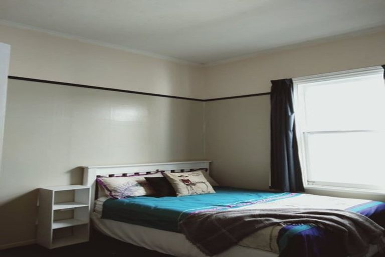 Photo of property in 16 Hiropi Street, Newtown, Wellington, 6021