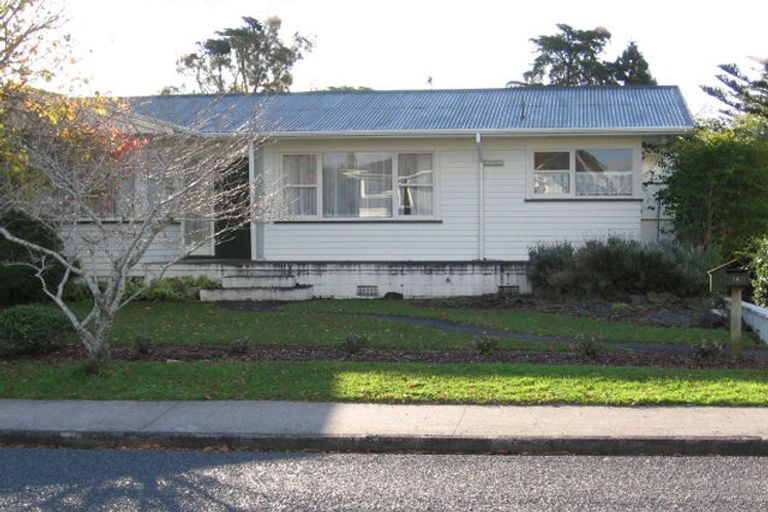Photo of property in 18 Angelo Avenue, Howick, Auckland, 2014