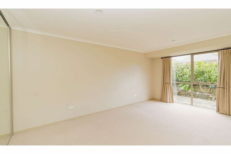 Photo of property in 16 Spinnaker Point, Haruru, 0204