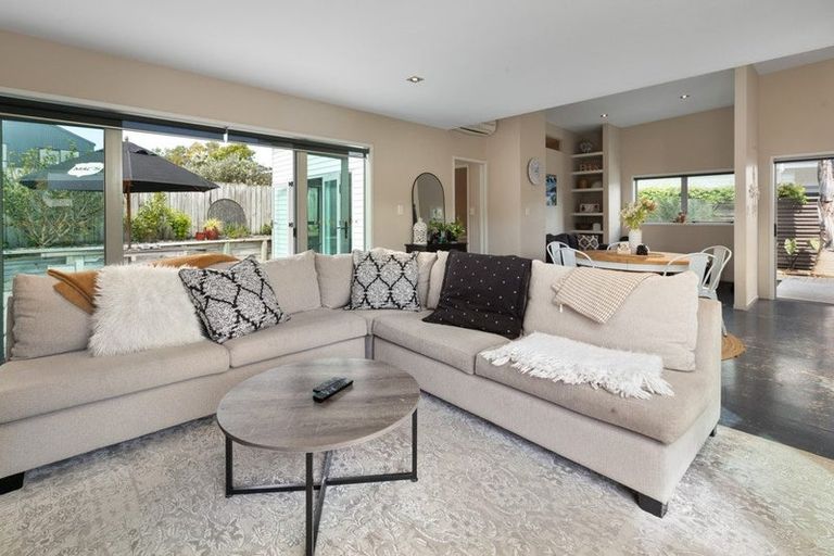 Photo of property in 12 Palm Grove, Waihi Beach, 3611