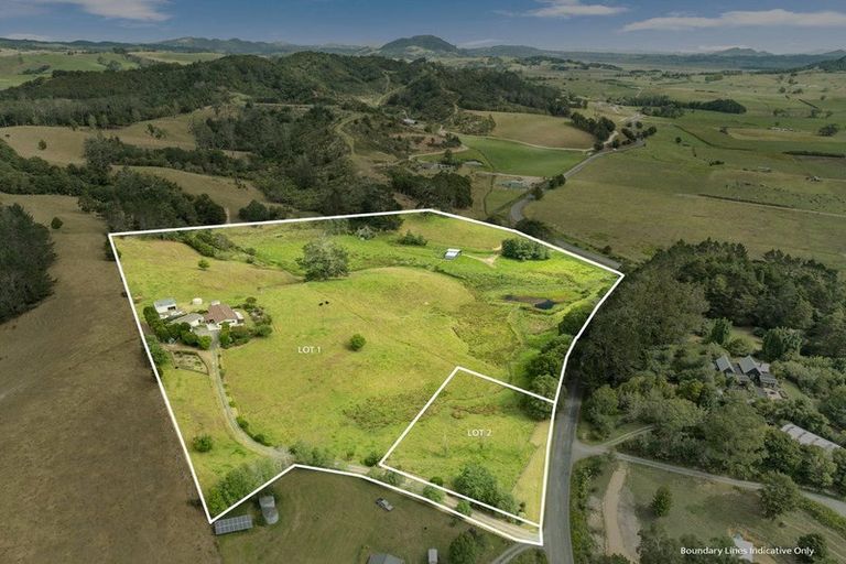 Photo of property in 310 Whananaki Road North, Opuawhanga, Hikurangi, 0181