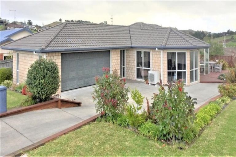Photo of property in 80 Oteki Park Drive, Welcome Bay, Tauranga, 3112