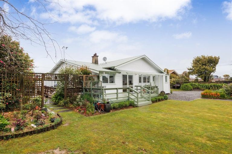 Photo of property in 68 Skerman Street, Marton, 4710