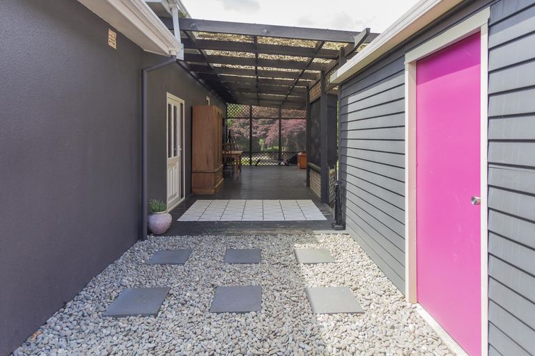 Photo of property in 10 Robins Road, Alma, Oamaru, 9492