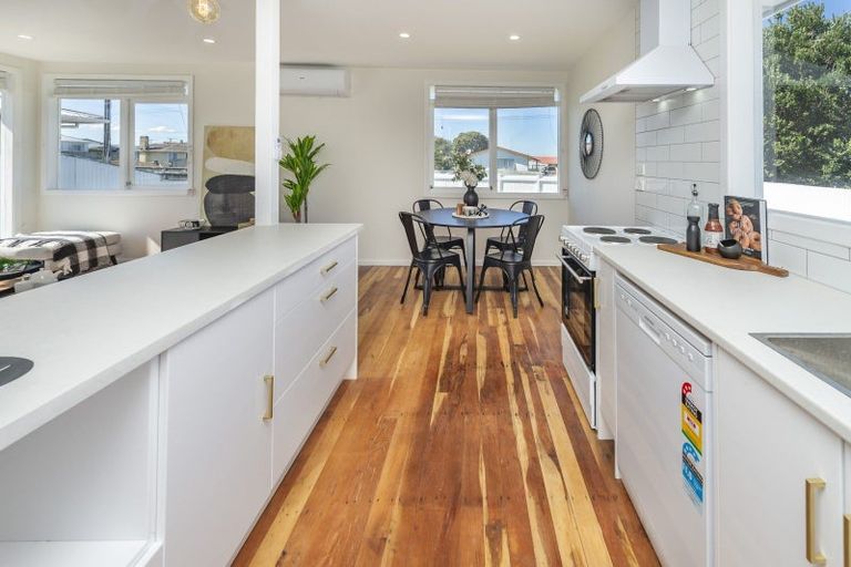 Photo of property in 23 Raupo Street, Castlecliff, Whanganui, 4501