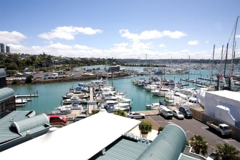 Photo of property in 11 Westhaven Place, Tuakau, 2121