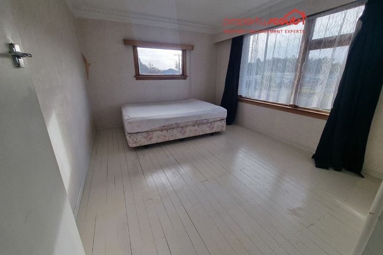 Photo of property in 5 Hillary Street, Winton, 9720