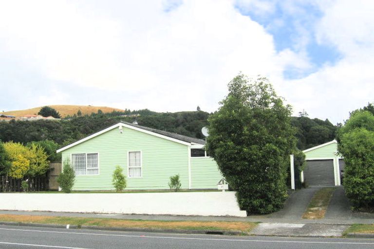 Photo of property in 20 Gemstone Drive, Birchville, Upper Hutt, 5018