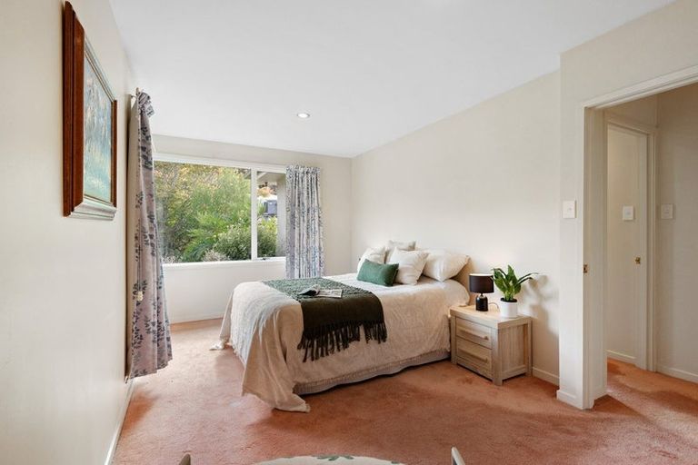 Photo of property in 1 Colquhoun Street, Glenross, Dunedin, 9011