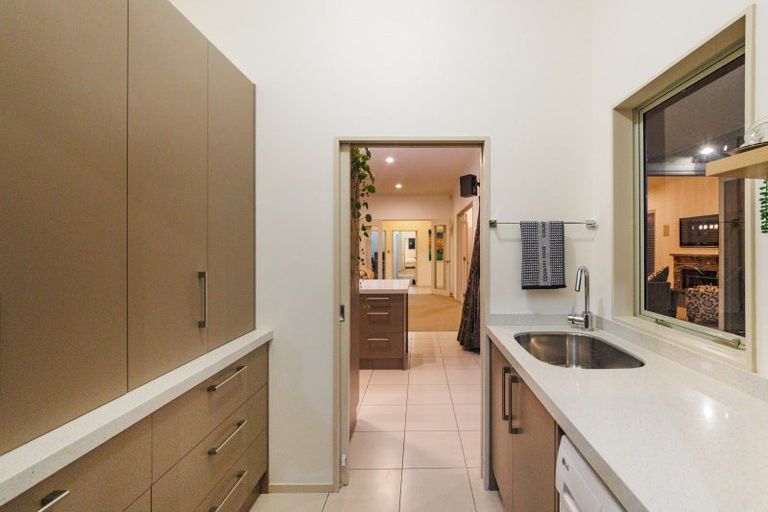 Photo of property in 3 Rodeo Drive, Kelvin Grove, Palmerston North, 4414