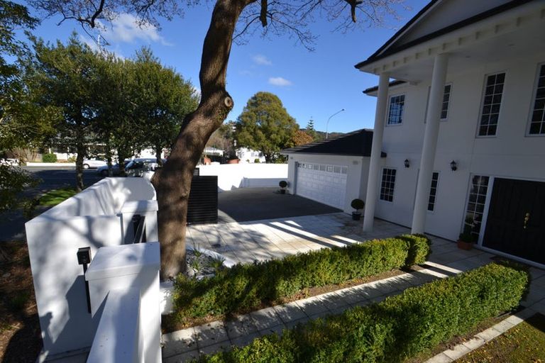 Photo of property in 2 Blundell Way, Heretaunga, Upper Hutt, 5018