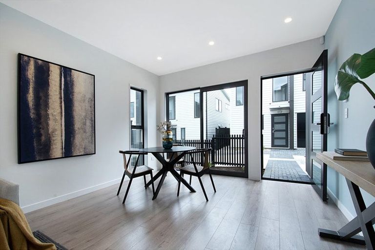 Photo of property in 7b Poto Street, Te Atatu South, Auckland, 0610