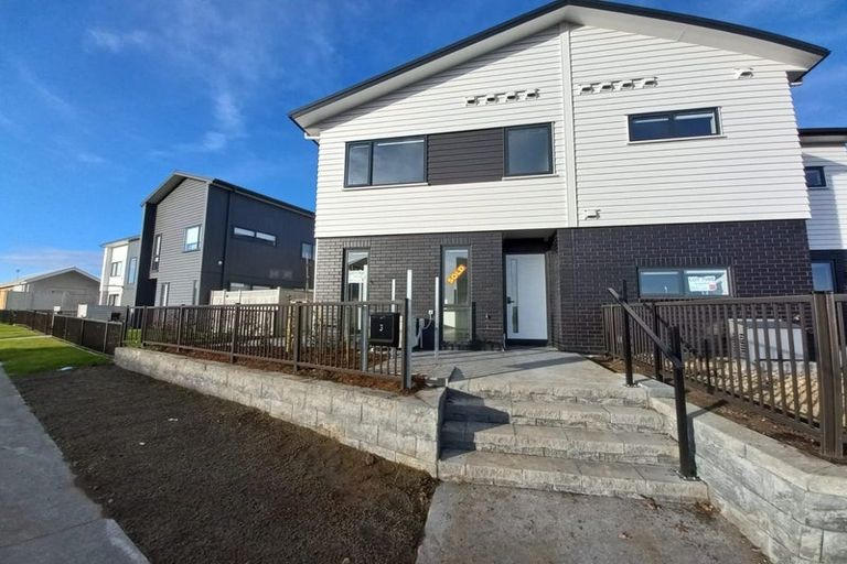 Photo of property in 3 Periko Way, Takanini, 2112