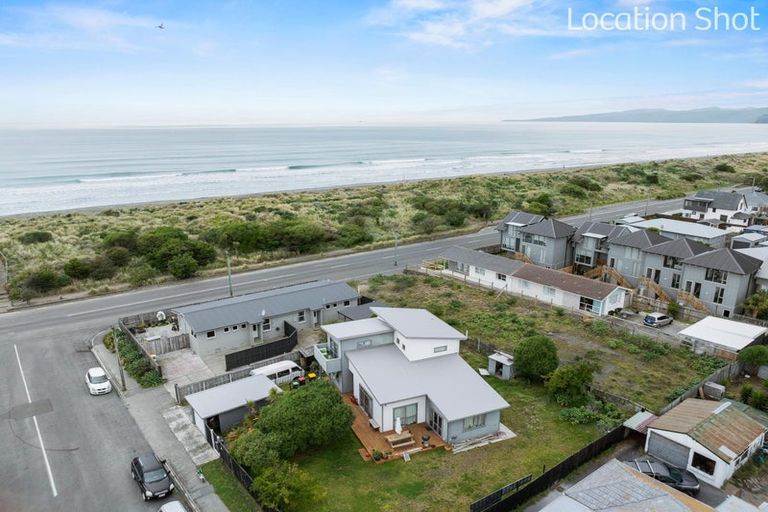 Photo of property in 243 Marine Parade, New Brighton, Christchurch, 8061