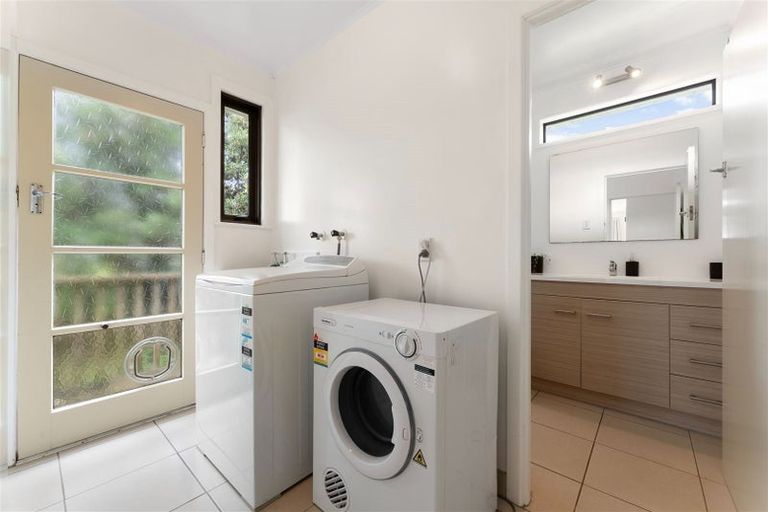 Photo of property in 33 Hamilton Road, Waimauku, 0881