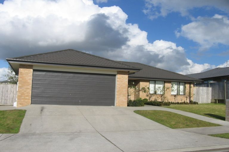 Photo of property in 4 Annamoe Place, East Tamaki, Auckland, 2013