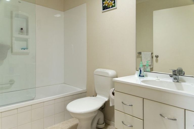 Photo of property in 291 Mahia Road, Weymouth, Auckland, 2103