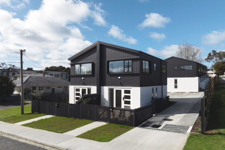 Photo of property in 6/5 Preston Avenue, Henderson, Auckland, 0610