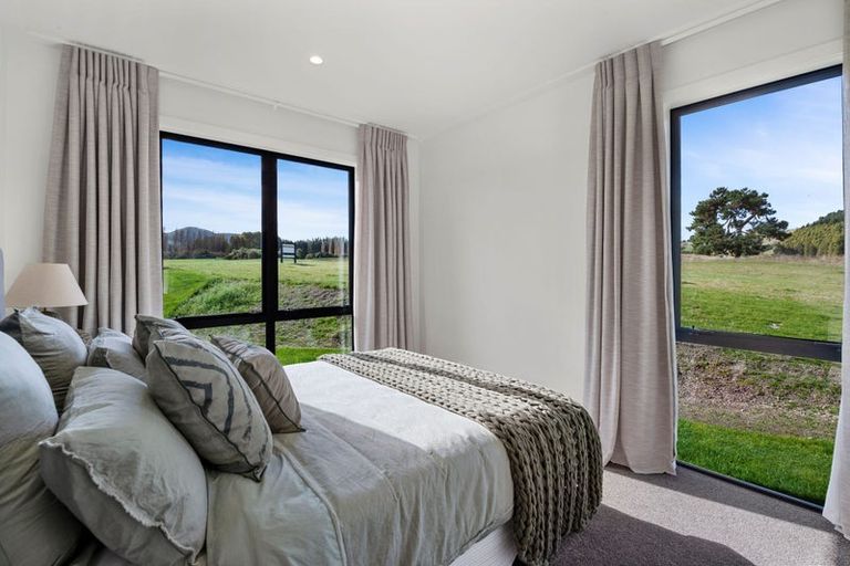 Photo of property in 32 The Fairways, Kinloch, Taupo, 3377