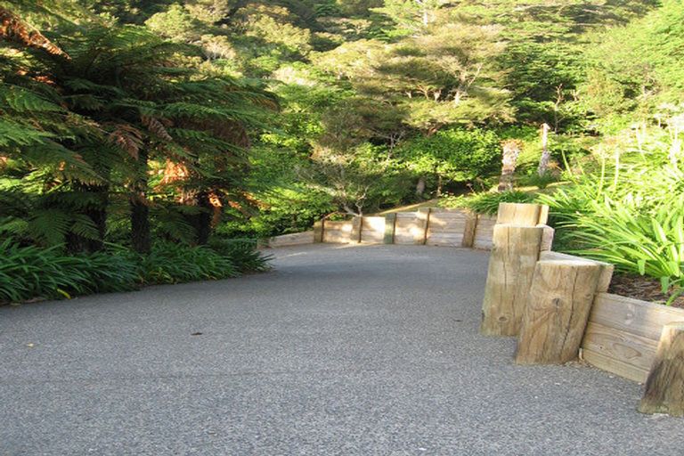 Photo of property in 11 Rakau Grove, Stokes Valley, Lower Hutt, 5019