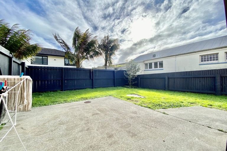 Photo of property in 35 Coronation Road, Papatoetoe, Auckland, 2025