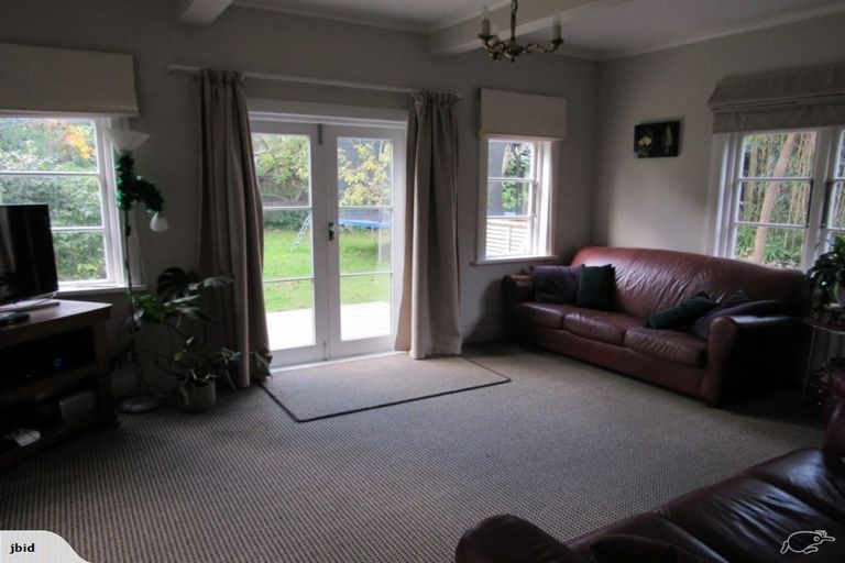Photo of property in 404 Muritai Road, Eastbourne, Lower Hutt, 5013