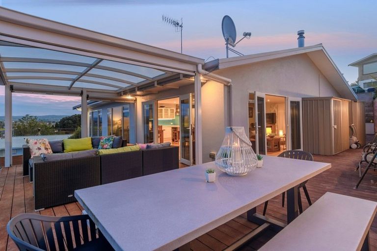 Photo of property in 86 Omokoroa Road, Omokoroa, 3114