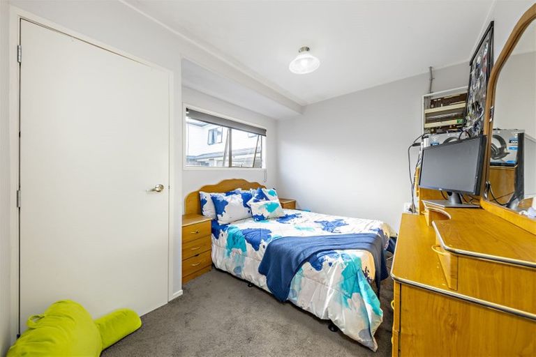 Photo of property in 47 Evans Road, Weymouth, Auckland, 2103