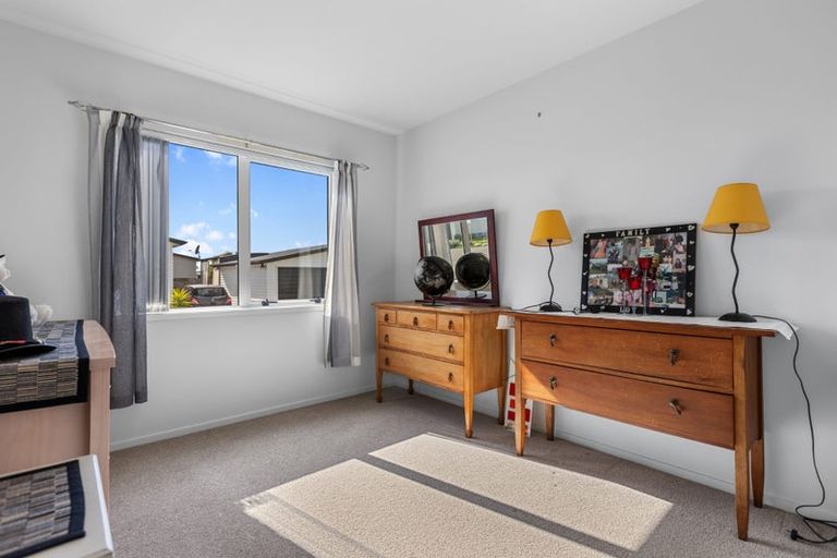 Photo of property in 11 Kamahi Crescent, Papamoa Beach, Papamoa, 3118