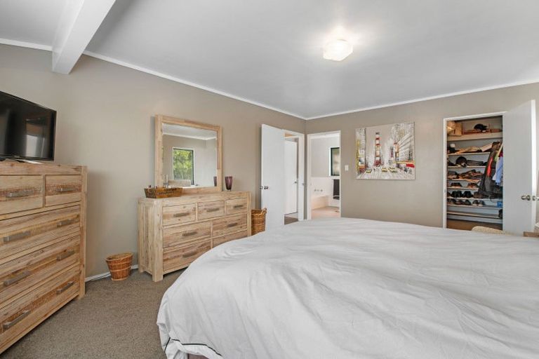 Photo of property in 11 Thelma Place, Lynmore, Rotorua, 3010