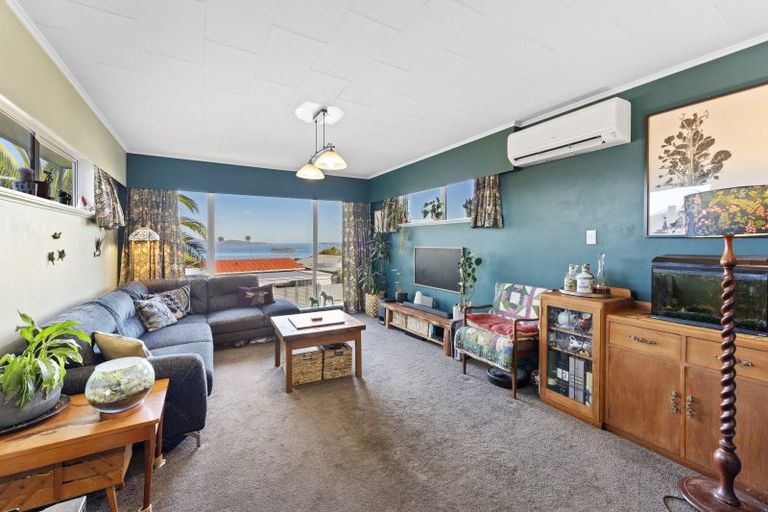 Photo of property in 24 Acacia Avenue, Maungaraki, Lower Hutt, 5010