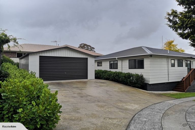 Photo of property in 8b Wiltshire Place, Te Puke, 3119