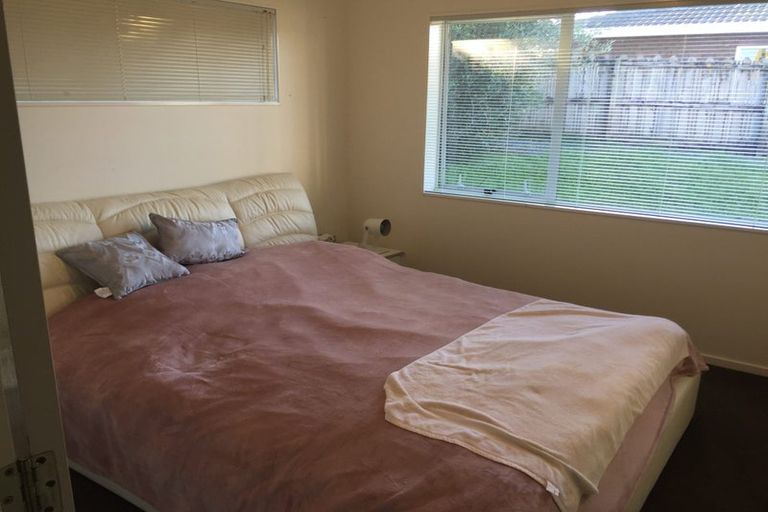 Photo of property in 12 Stanford Street, Albany, Auckland, 0632