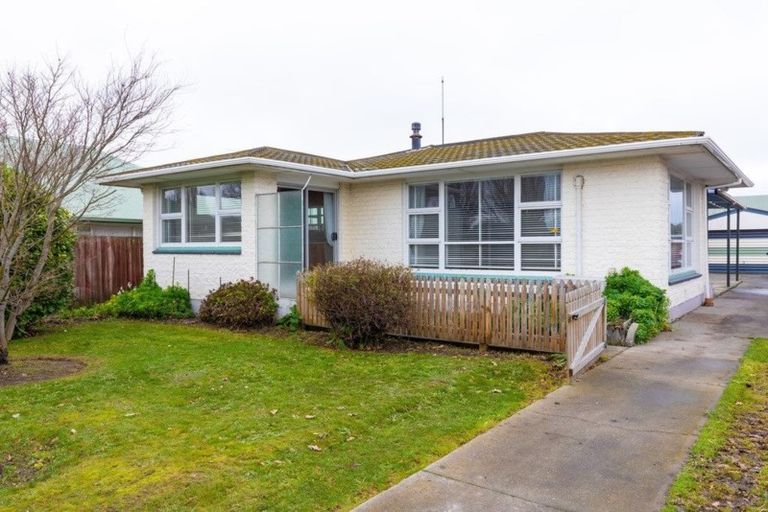 Photo of property in 141 Yaldhurst Road, Sockburn, Christchurch, 8042