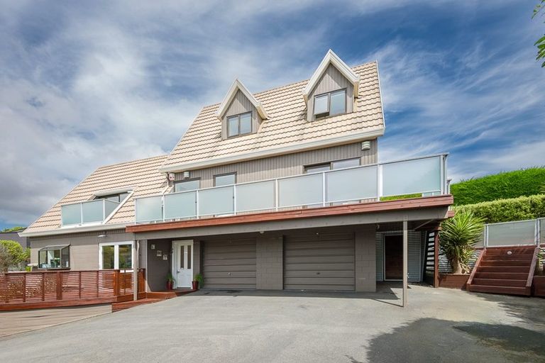 Photo of property in 54a Belleview Terrace, Mount Pleasant, Christchurch, 8081