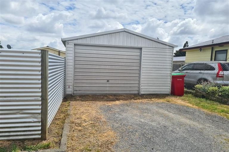 Photo of property in 5b Pollen Crescent, Melville, Hamilton, 3206