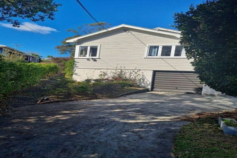 Photo of property in 911a Whangaparaoa Road, Manly, Whangaparaoa, 0930
