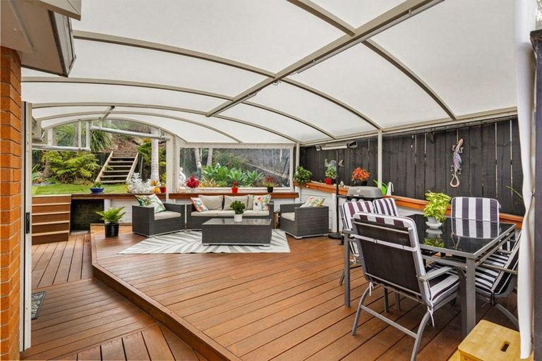 Photo of property in 24 Millstream Drive, Henderson, Auckland, 0610