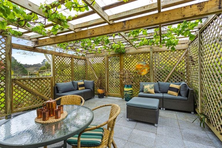 Photo of property in 5 Wendy Road, Waitakere, Auckland, 0816