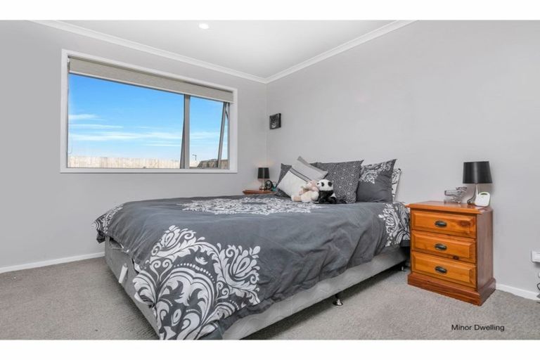 Photo of property in 19-21 Kauri Drive, Kumeu, 0810