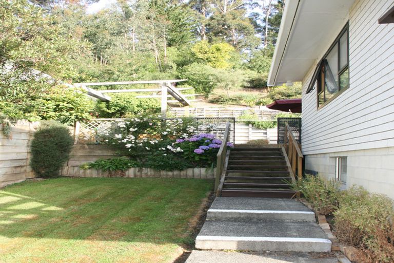 Photo of property in 8 Greenhithe Street, Waihola, Milton, 9073