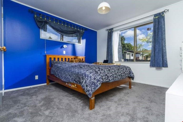 Photo of property in 1 Naviti Place, Browns Bay, Auckland, 0630