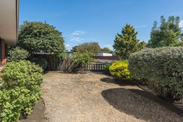 Photo of property in 1/20 Mchaffies Place, Wainoni, Christchurch, 8061