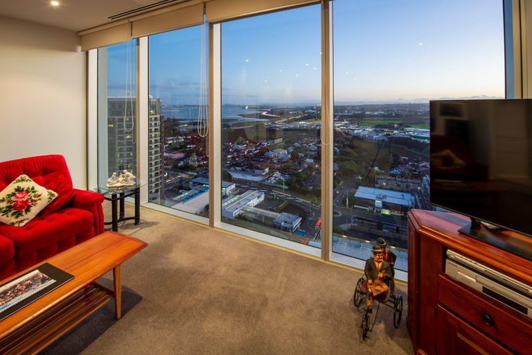 Photo of property in Sentinel Apartments, 2004/3 Northcroft Street, Takapuna, Auckland, 0622