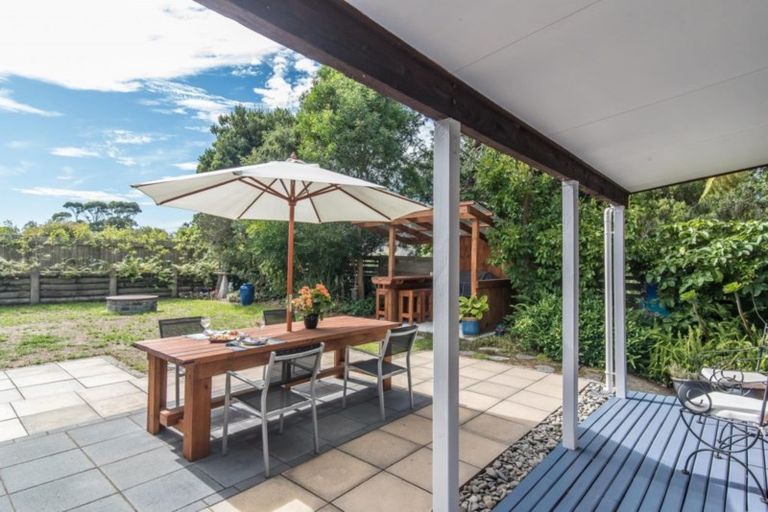 Photo of property in 27c Ratanui Road, Paraparaumu, 5032
