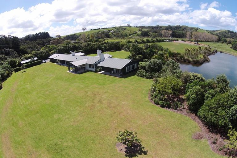 Photo of property in 840 Takatu Road, Tawharanui Peninsula, Warkworth, 0986